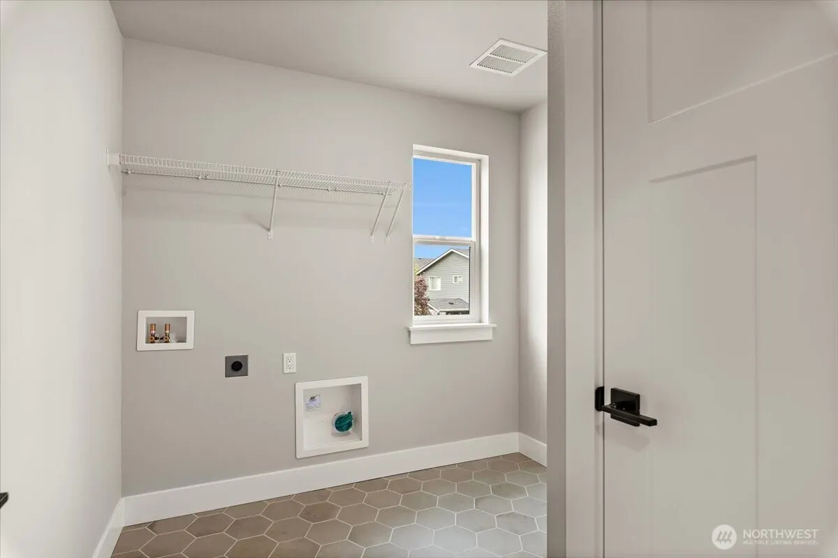 221 156th Place SW #MG 08, Lynnwood, WA 98087