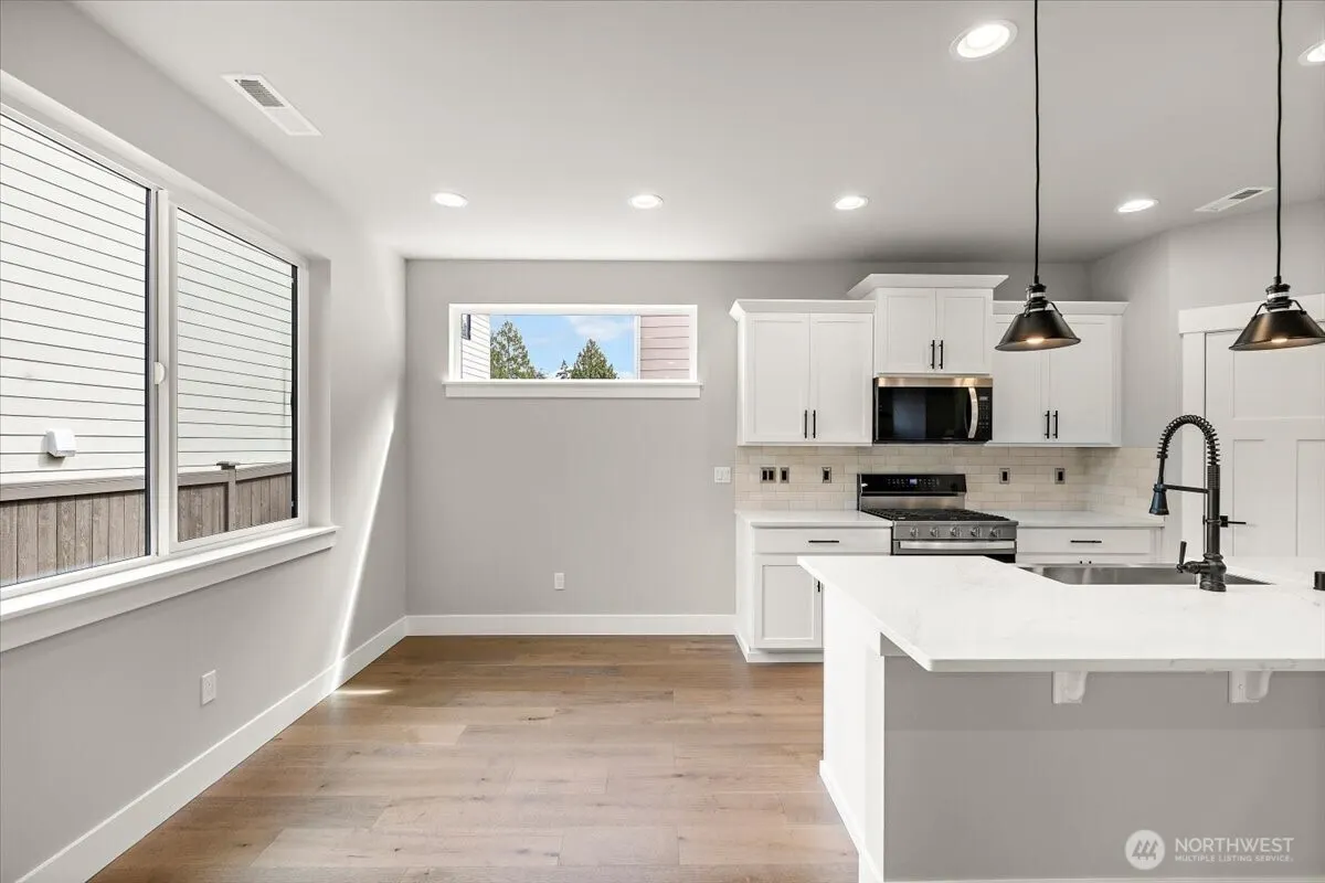 221 156th Place SW #MG 08, Lynnwood, WA 98087
