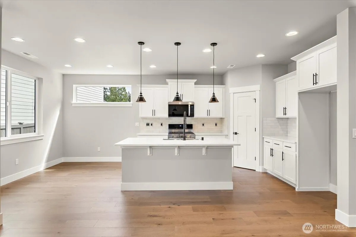 221 156th Place SW #MG 08, Lynnwood, WA 98087