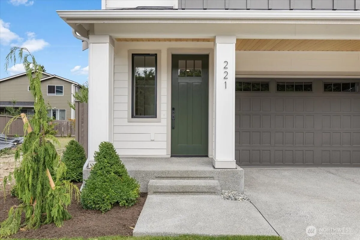221 156th Place SW #MG 08, Lynnwood, WA 98087
