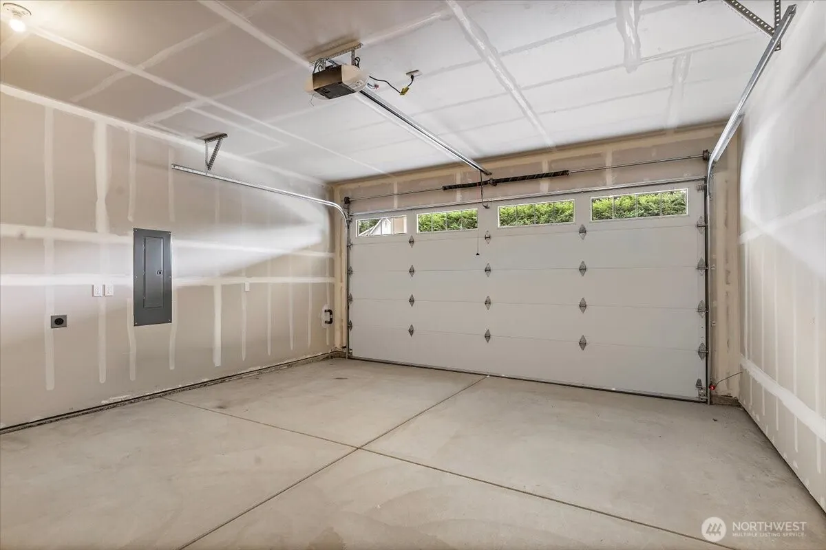 221 156th Place SW #MG 08, Lynnwood, WA 98087
