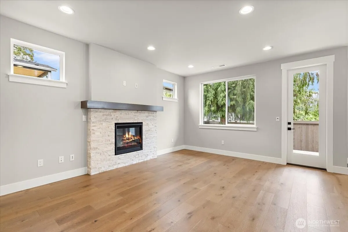 221 156th Place SW #MG 08, Lynnwood, WA 98087