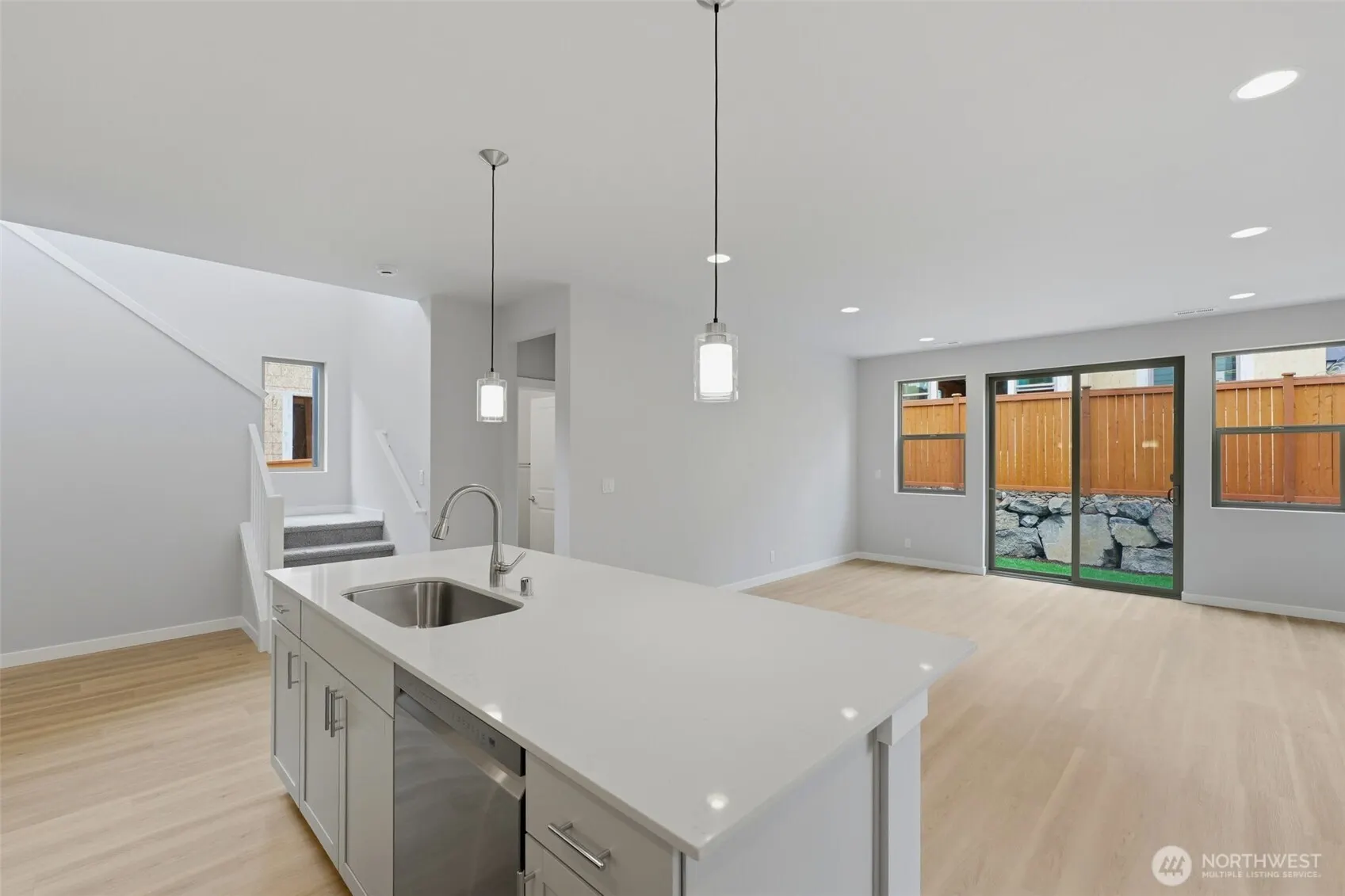 25616 124th Place SE #15, Kent, WA 98030