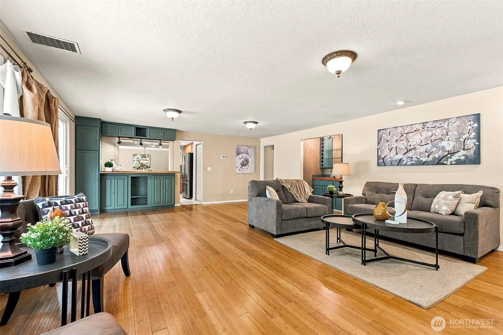 28222 183rd Avenue SE, Kent, WA 98042