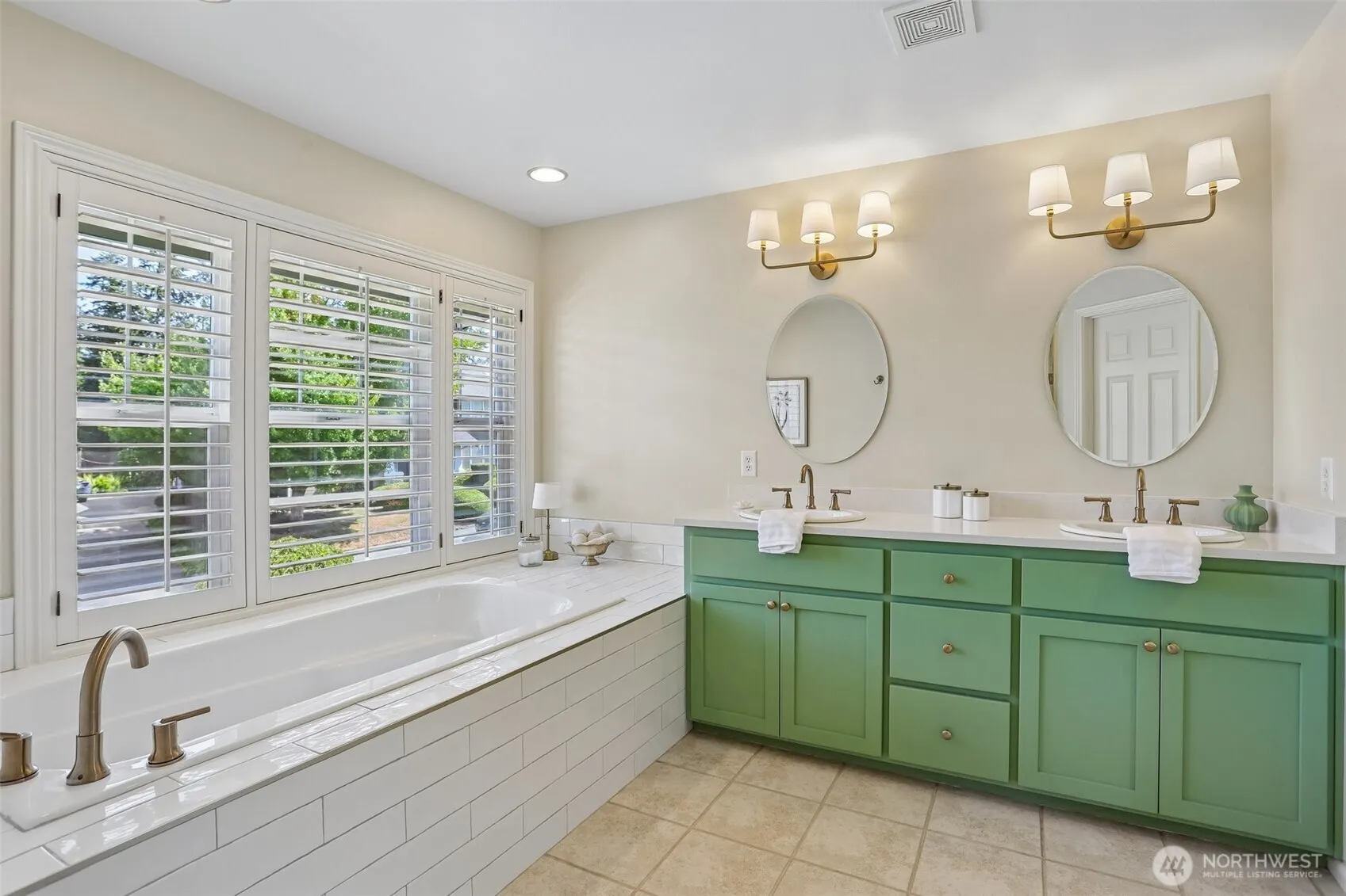 4371 232 Court SE, Sammamish, WA 98075