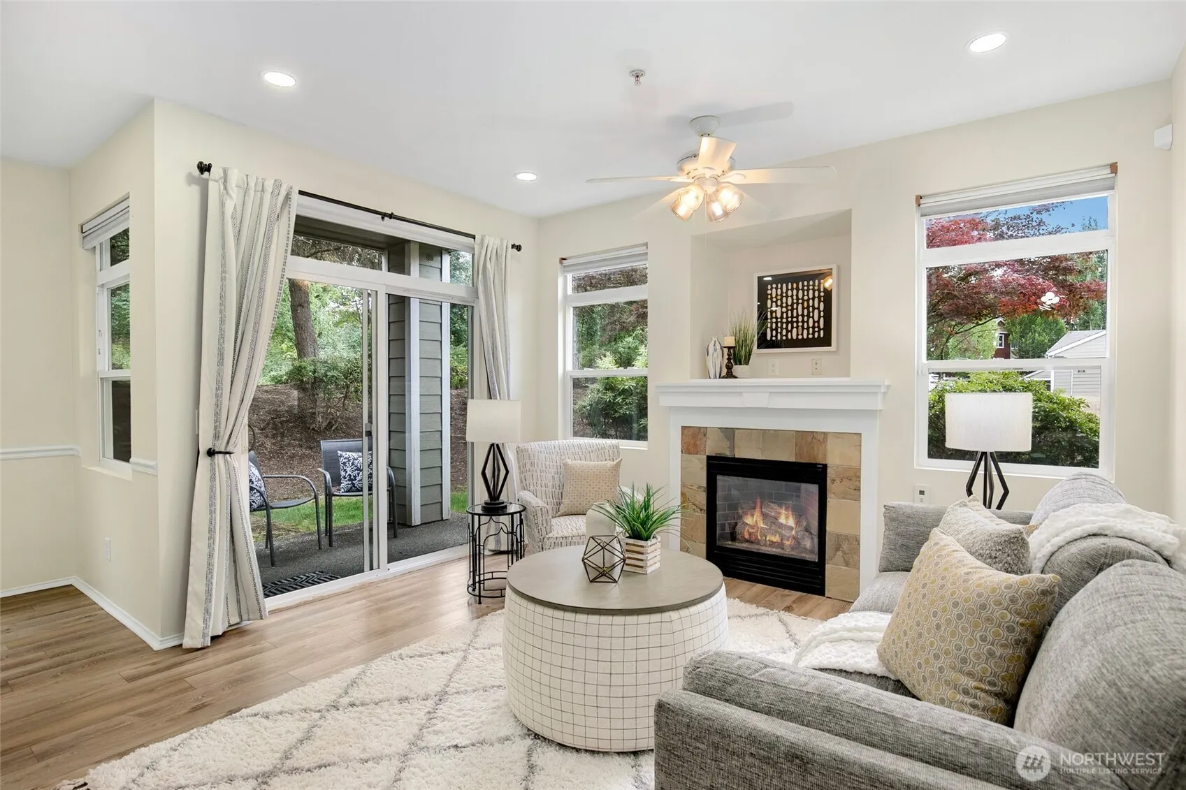 595 241st Lane SE, Sammamish, WA 98074