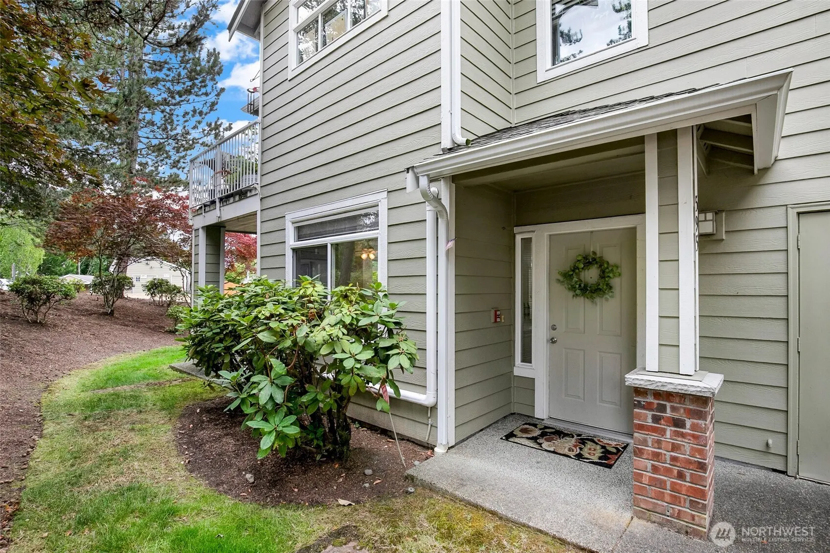 595 241st Lane SE, Sammamish, WA 98074