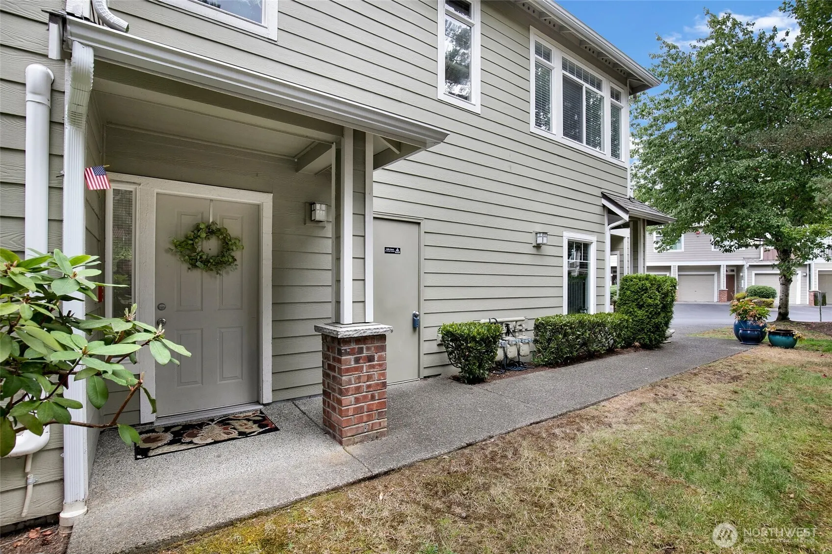 595 241st Lane SE, Sammamish, WA 98074