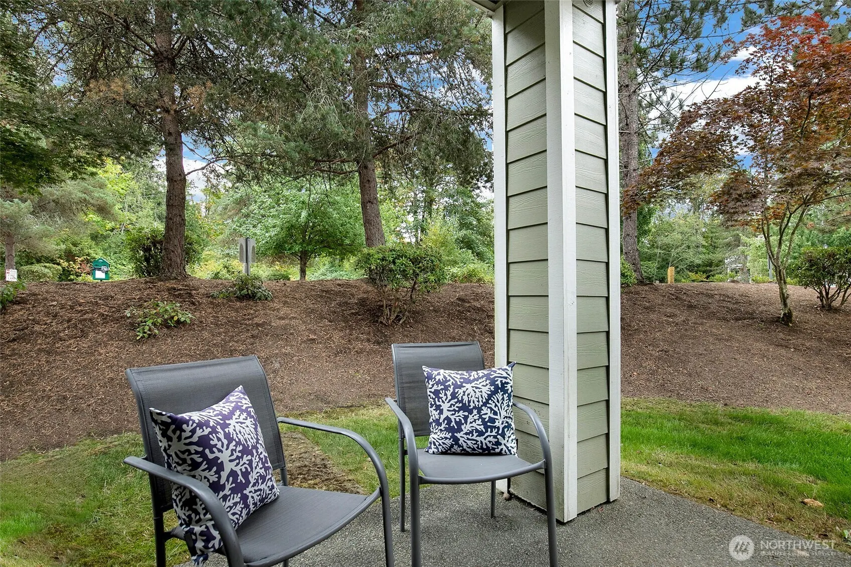 595 241st Lane SE, Sammamish, WA 98074