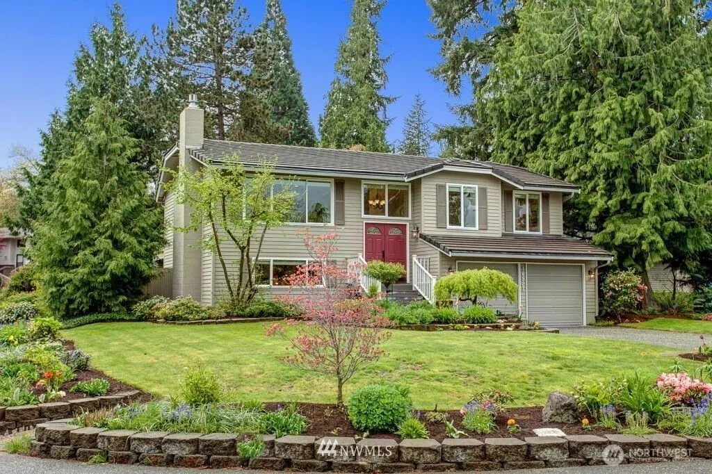 18927 SE 42nd Place , Issaquah, WA 98027