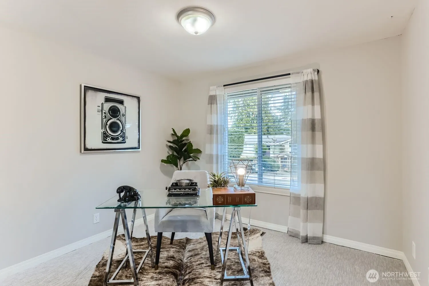 18927 SE 42nd Place , Issaquah, WA 98027