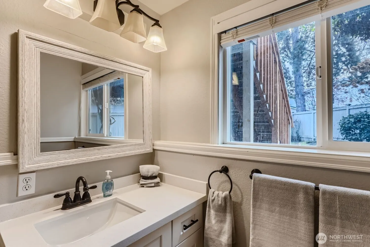 18927 SE 42nd Place , Issaquah, WA 98027