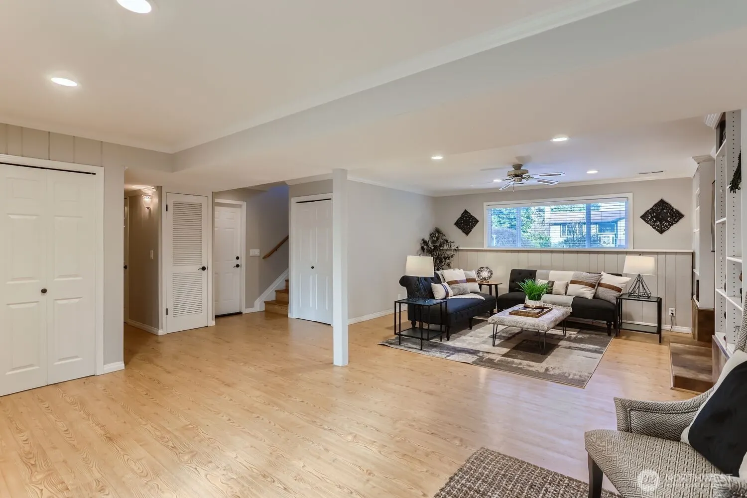 18927 SE 42nd Place , Issaquah, WA 98027