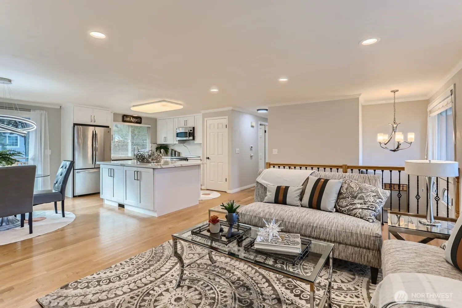 18927 SE 42nd Place , Issaquah, WA 98027