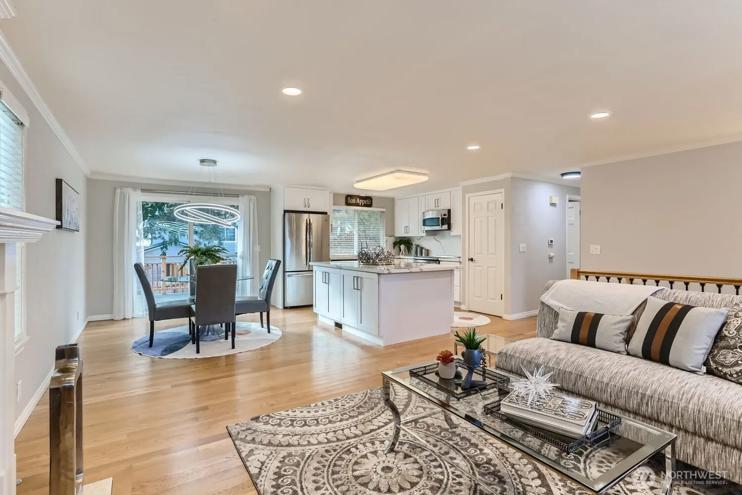 18927 SE 42nd Place , Issaquah, WA 98027