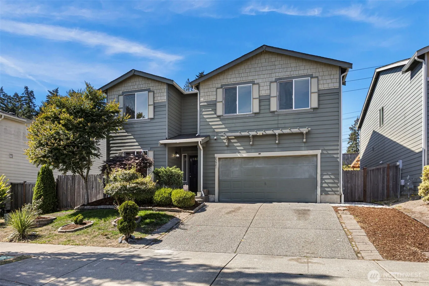 25921 35th Place S, Kent, WA 98032