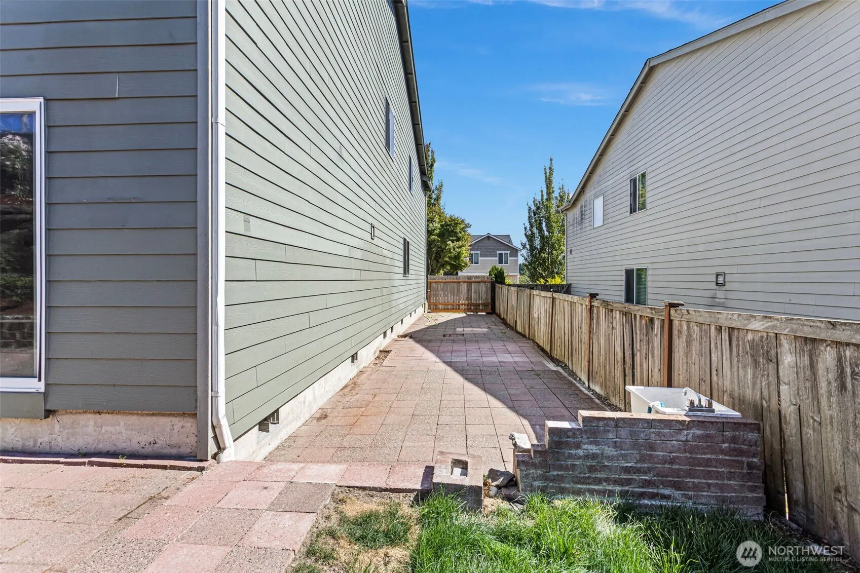 25921 35th Place S, Kent, WA 98032