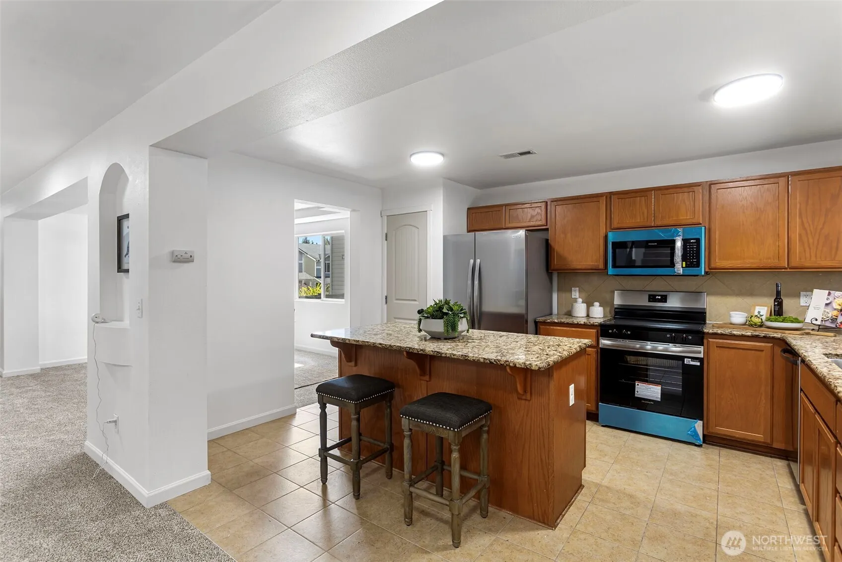 25921 35th Place S, Kent, WA 98032