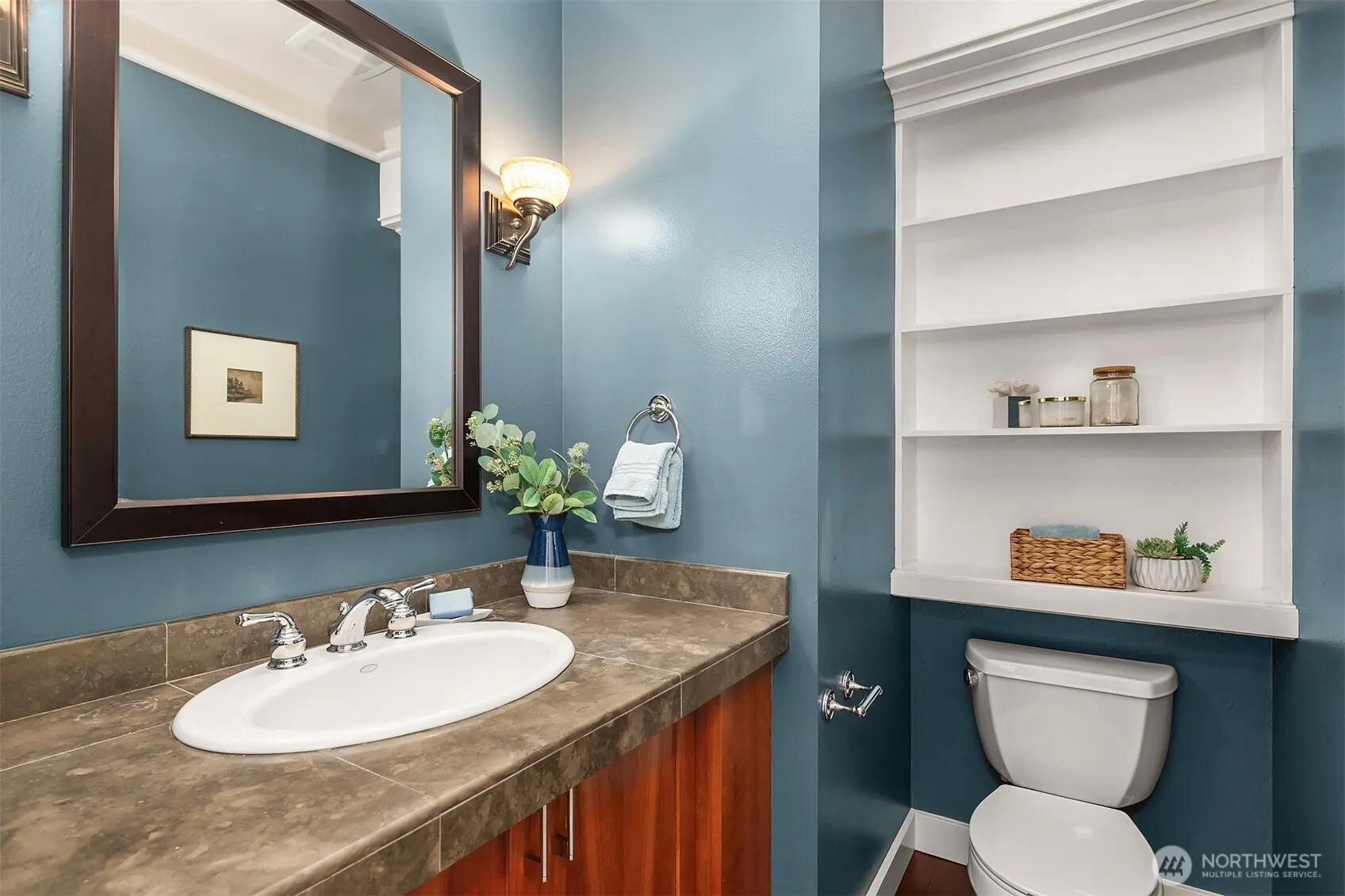 5245 Jung Frau Place NW, Issaquah, WA 98027