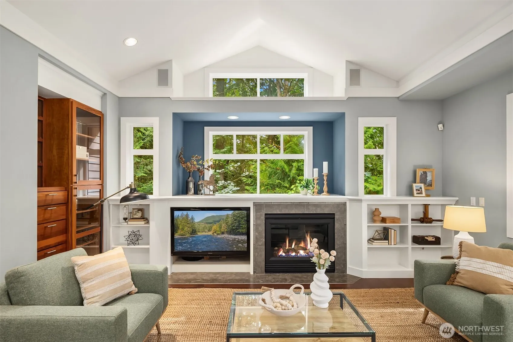 5245 Jung Frau Place NW, Issaquah, WA 98027