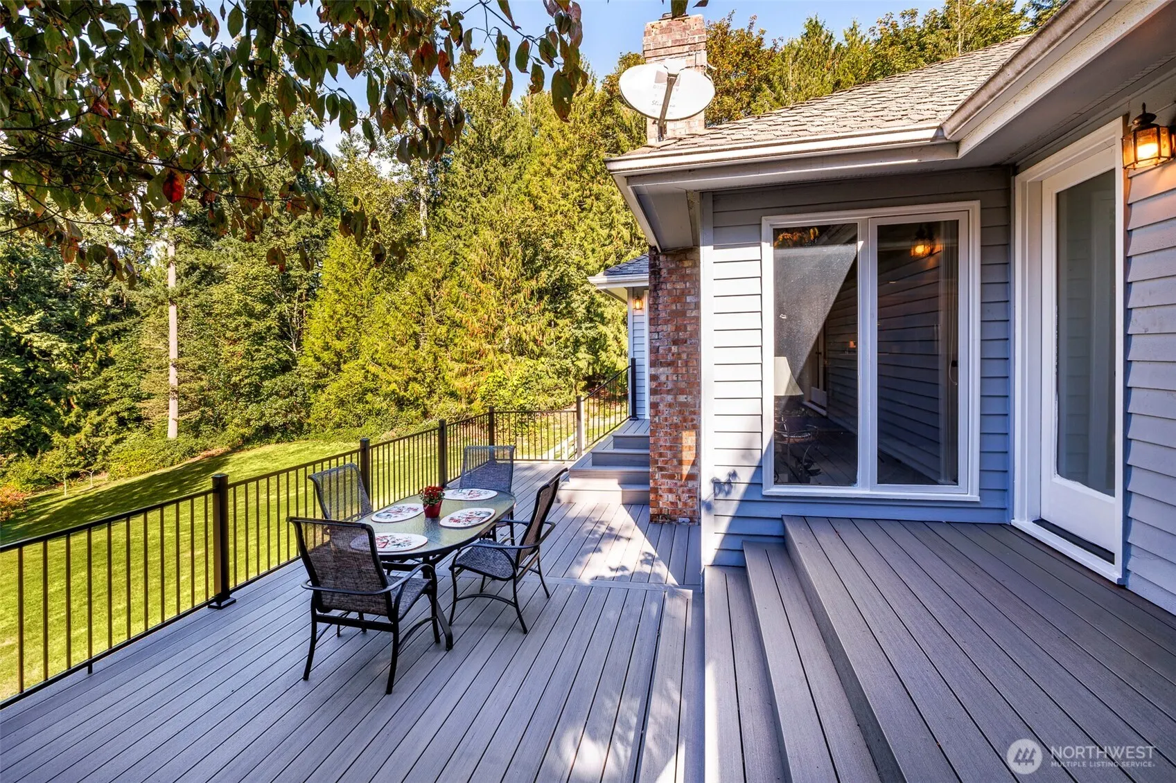 15526 NE 155th Street , Woodinville, WA 98072-8905