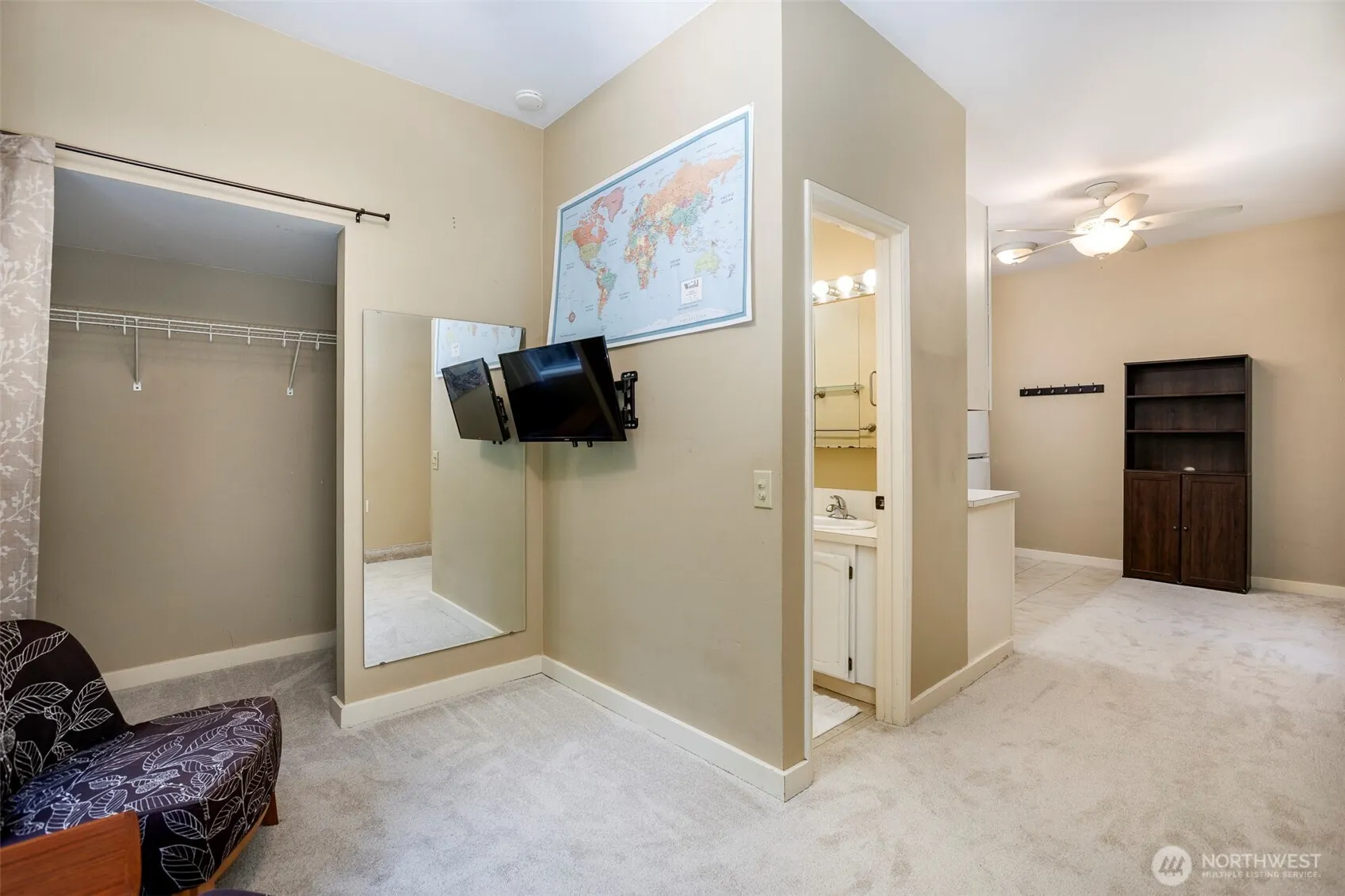 15526 NE 155th Street , Woodinville, WA 98072-8905
