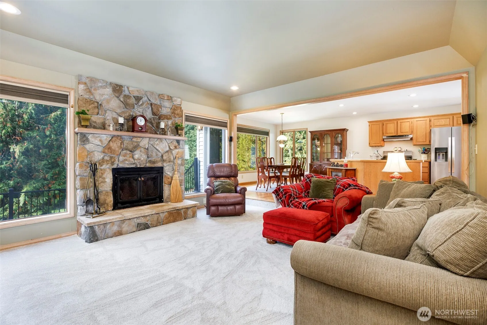 15526 NE 155th Street , Woodinville, WA 98072-8905
