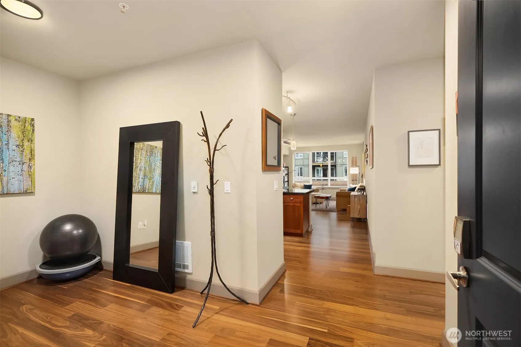 1840 25th Avenue NE #307, Issaquah, WA 98029