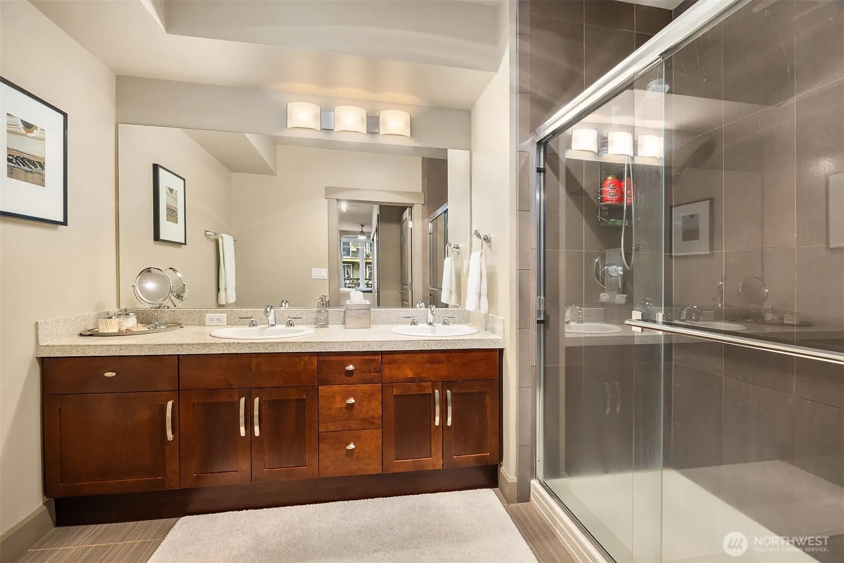 1840 25th Avenue NE #307, Issaquah, WA 98029