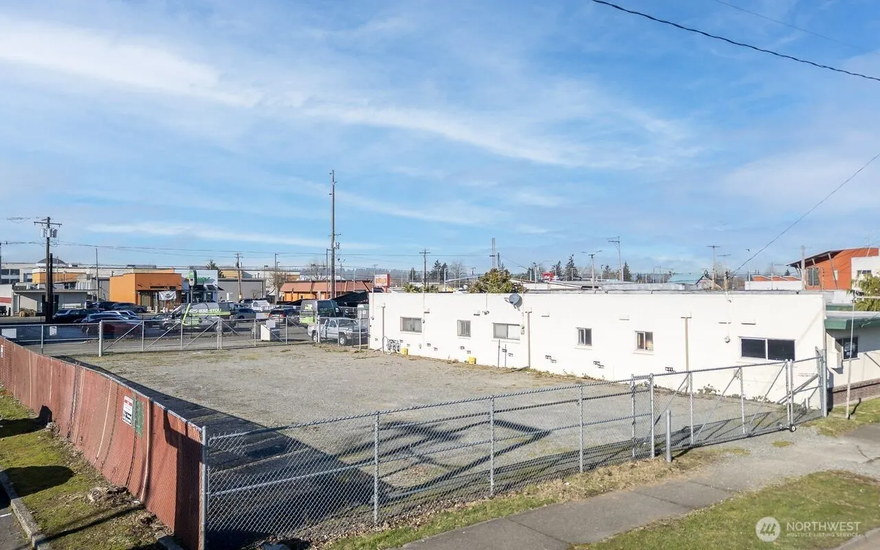 321 State Avenue N, Kent, WA 98030