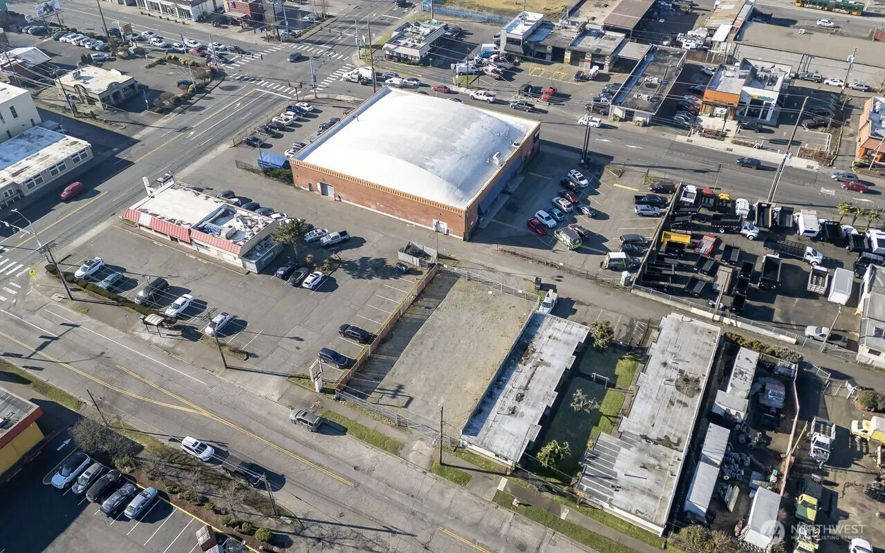 321 State Avenue N, Kent, WA 98030