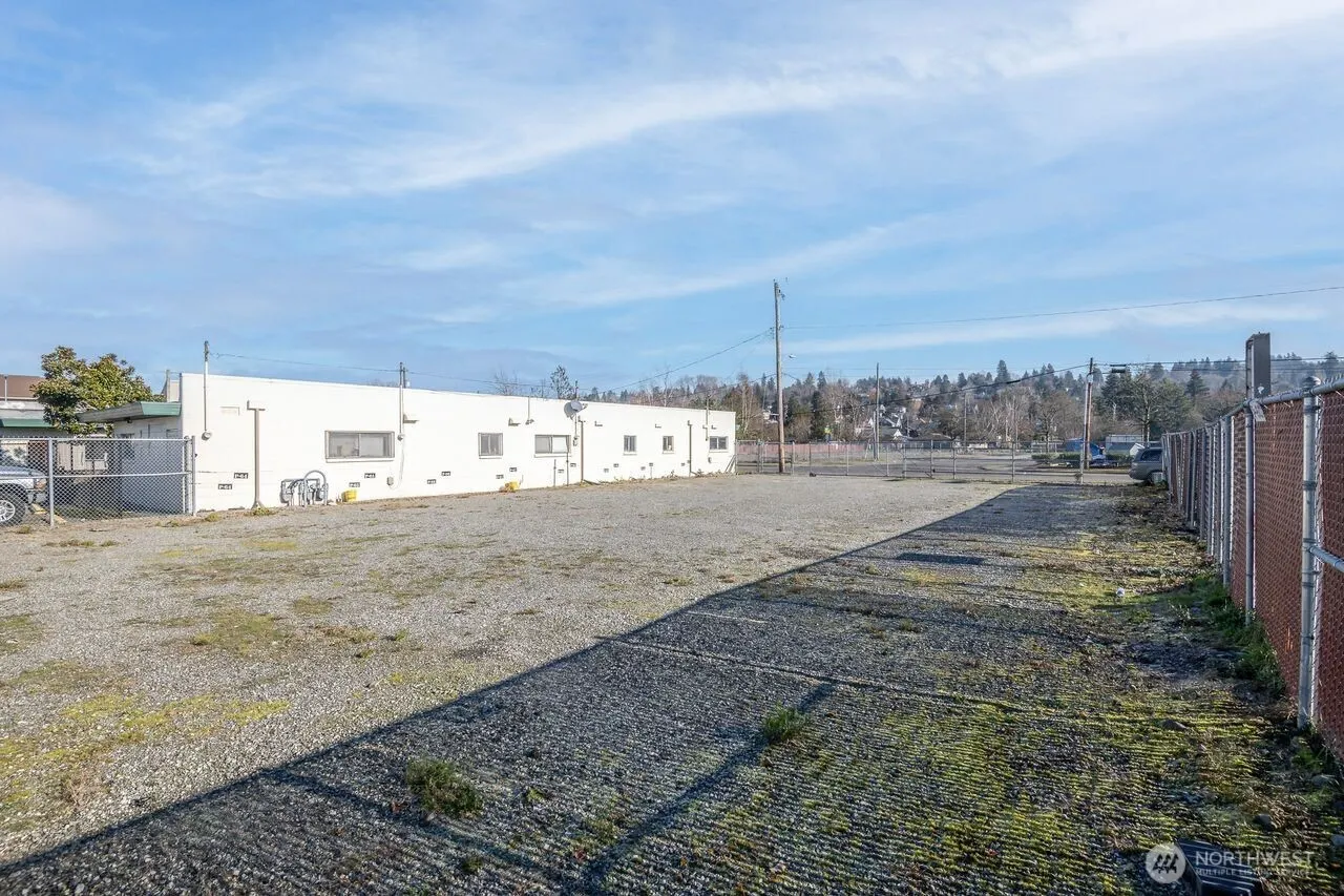 321 State Avenue N, Kent, WA 98030