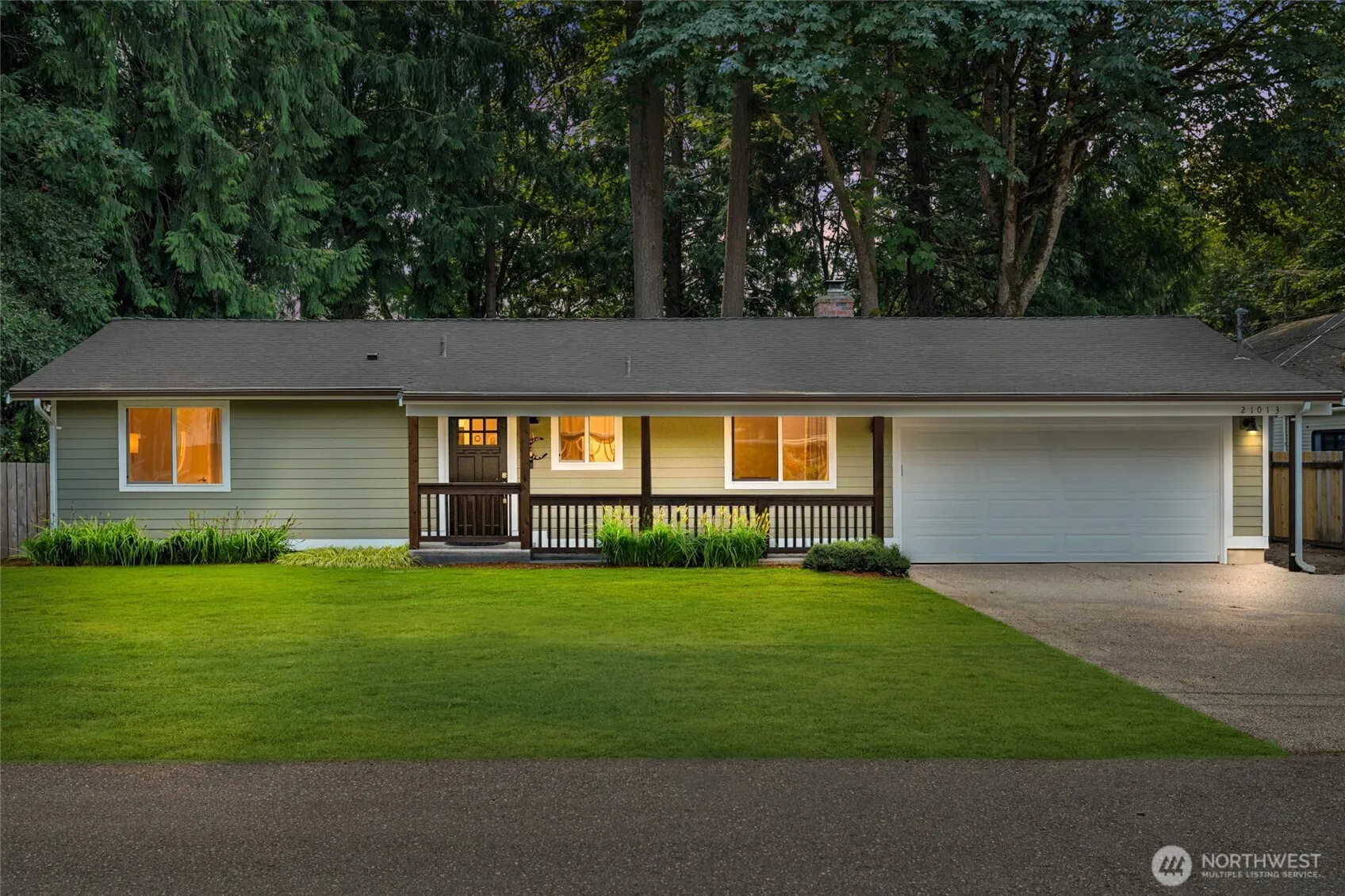 21013 60th Place NE, Redmond, WA 98053-2401