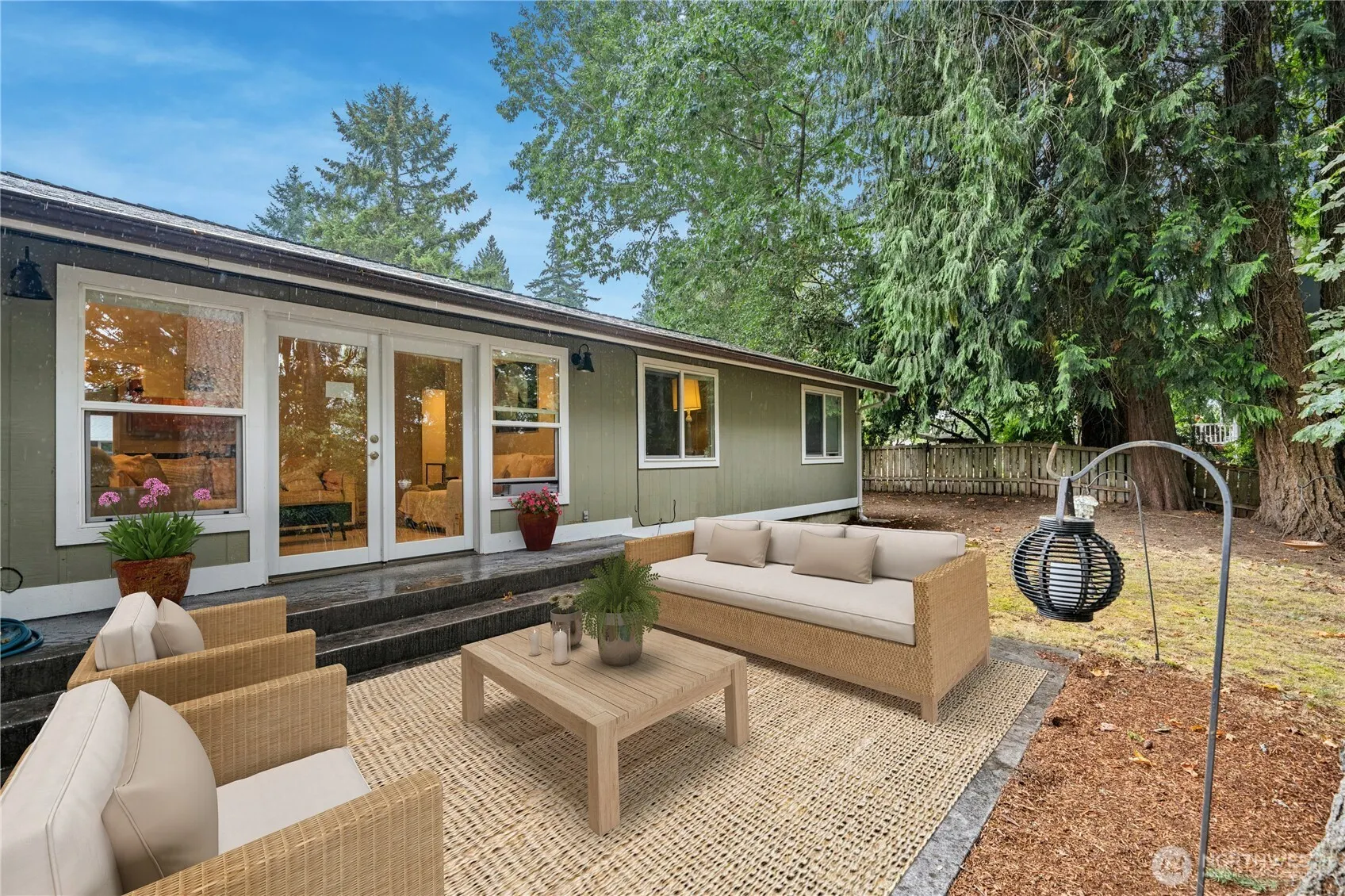 21013 60th Place NE, Redmond, WA 98053-2401