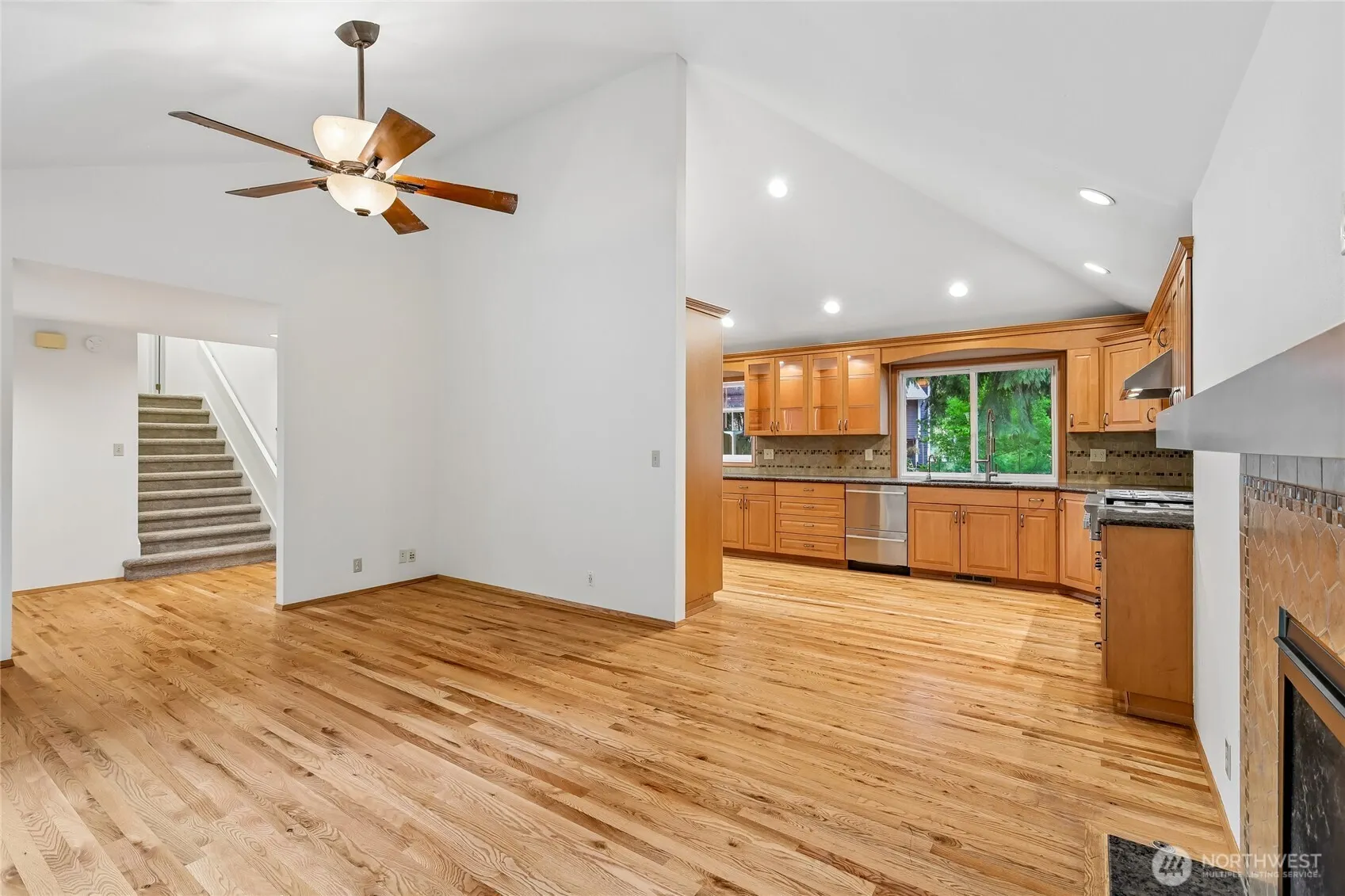 4315 210th Place NE, Sammamish, WA 98074