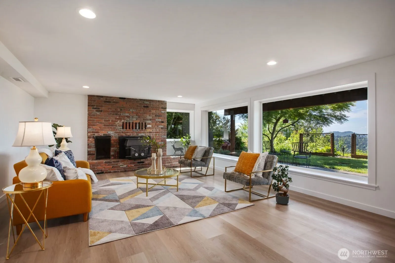 12065 206th Place SE, Issaquah, WA 98027