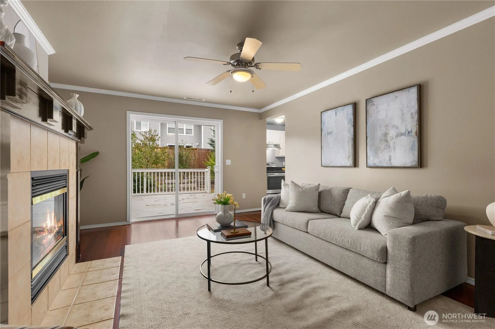 22544 NE 93rd Place , Redmond, WA 98053-2053