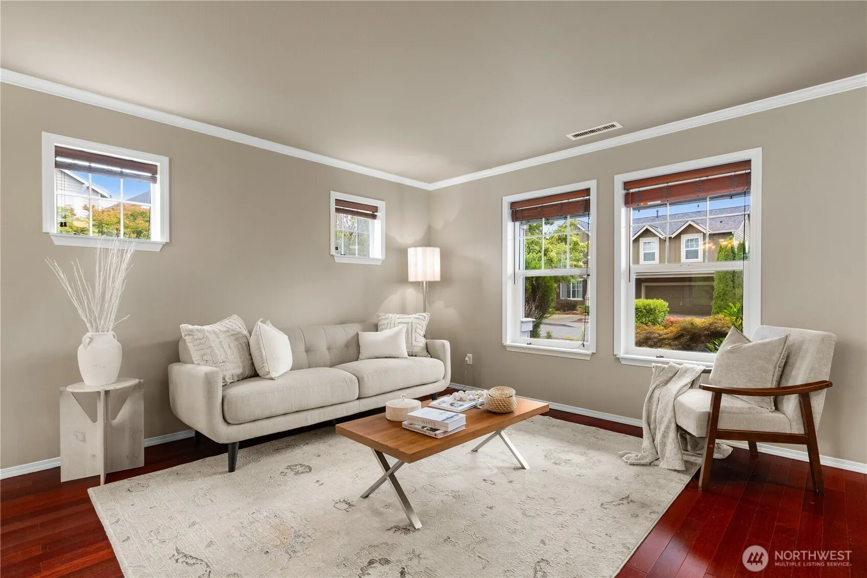 22544 NE 93rd Place , Redmond, WA 98053-2053