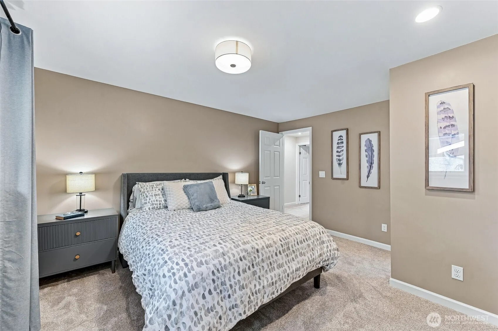 14009 NE 74th Street , Redmond, WA 98052