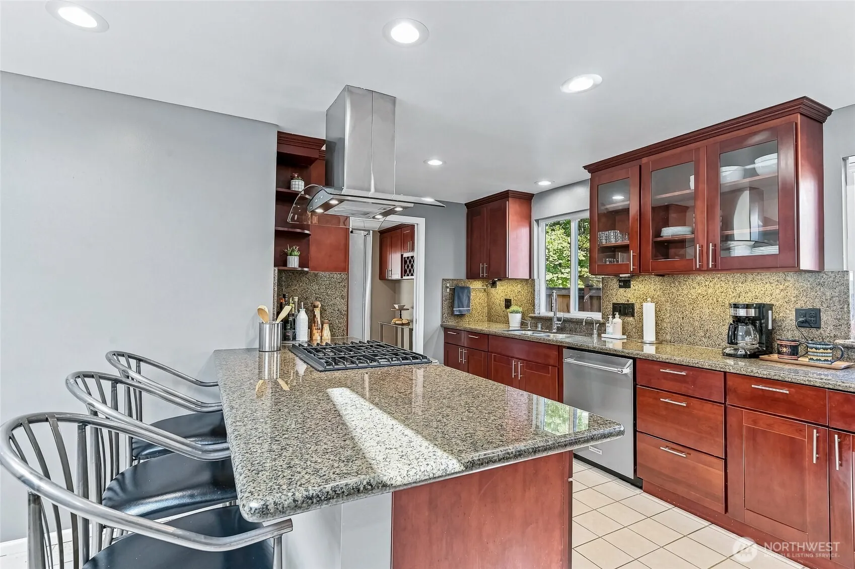 14009 NE 74th Street , Redmond, WA 98052