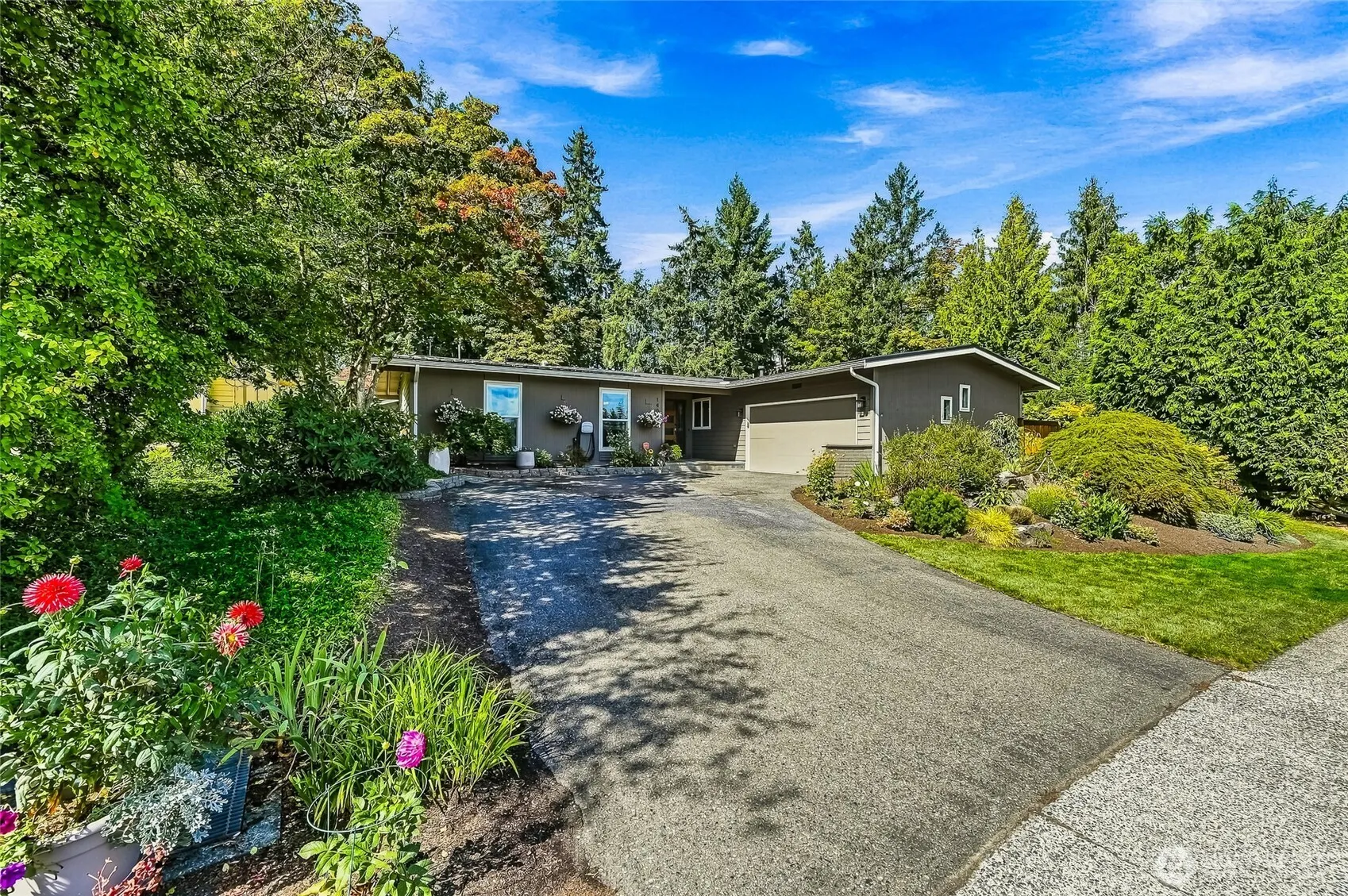 14009 NE 74th Street , Redmond, WA 98052