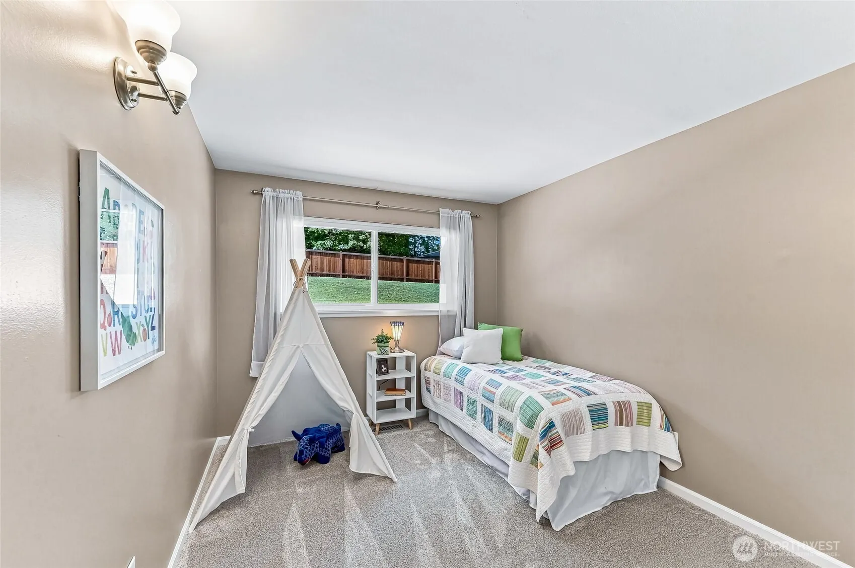 14009 NE 74th Street , Redmond, WA 98052