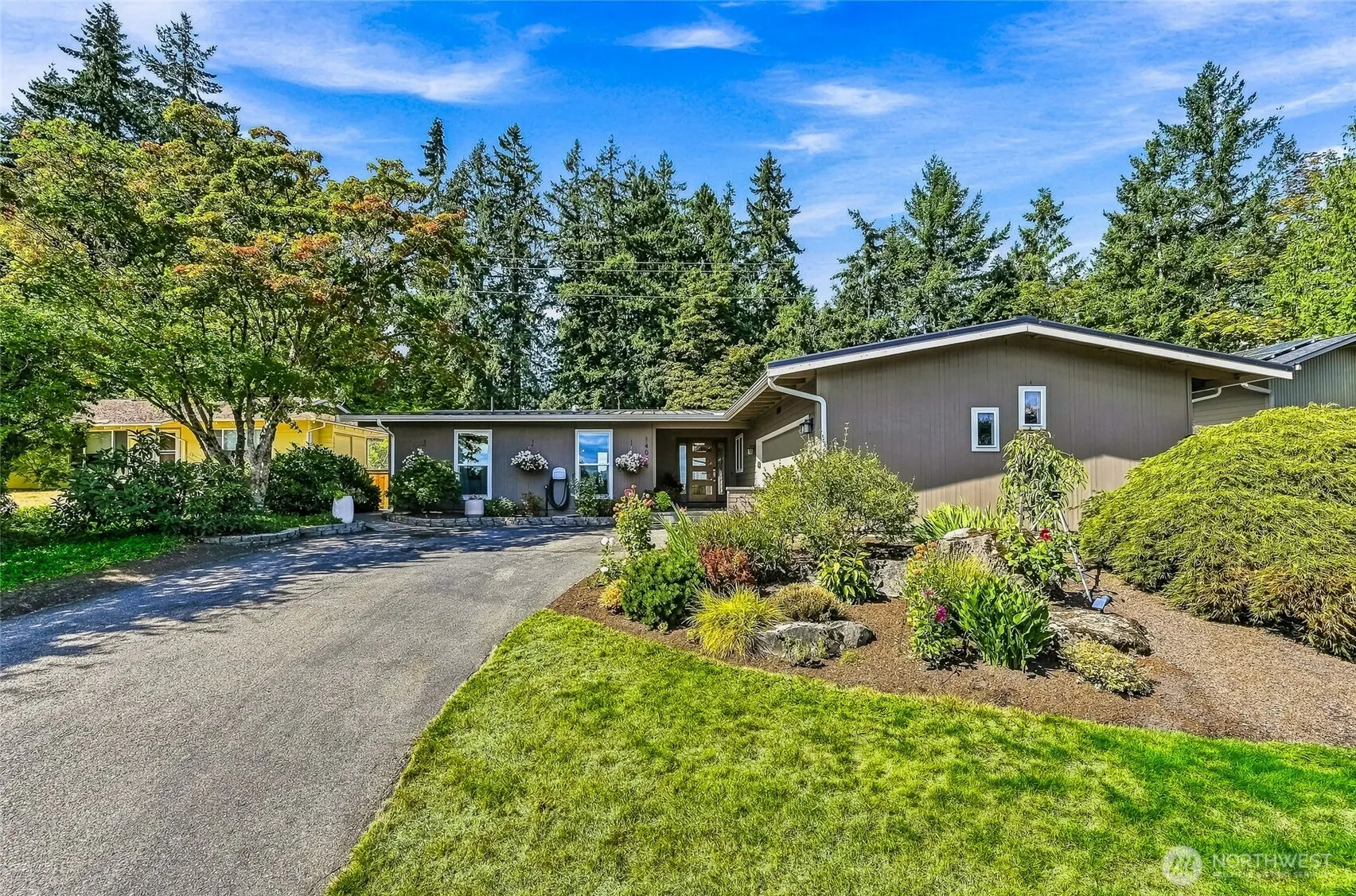 14009 NE 74th Street , Redmond, WA 98052