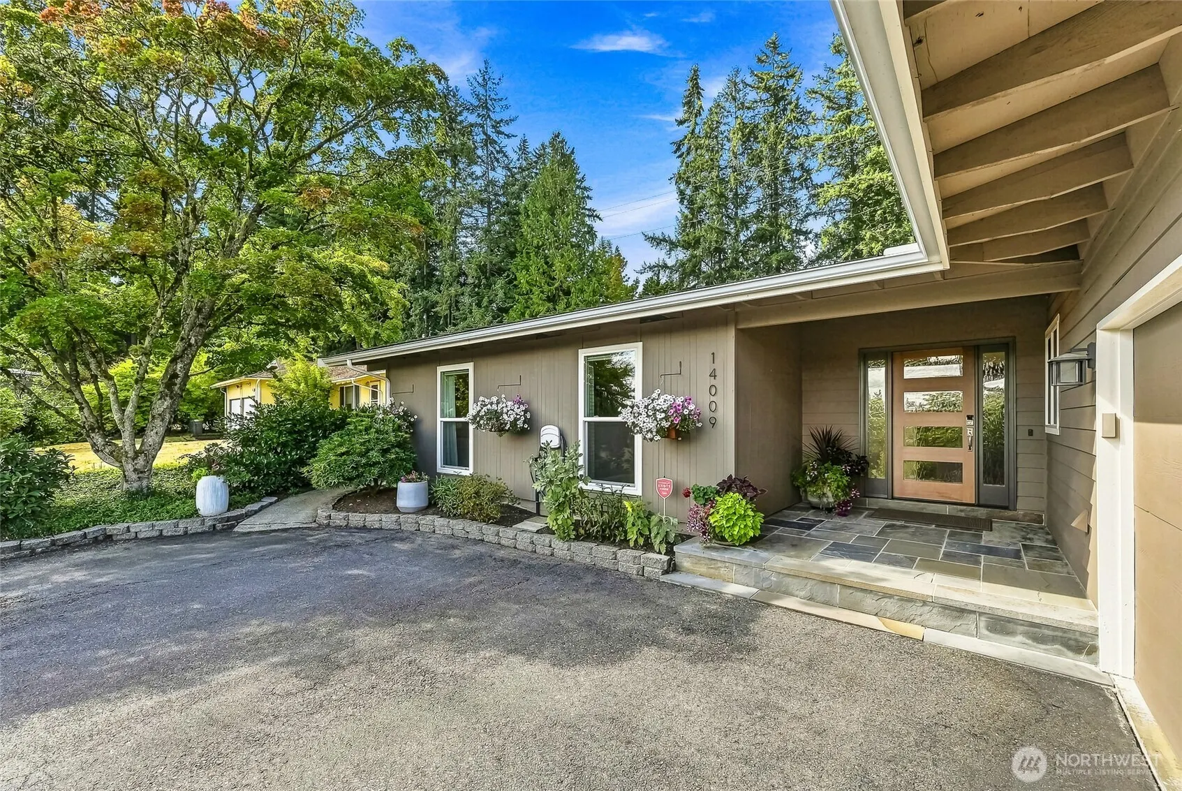 14009 NE 74th Street , Redmond, WA 98052