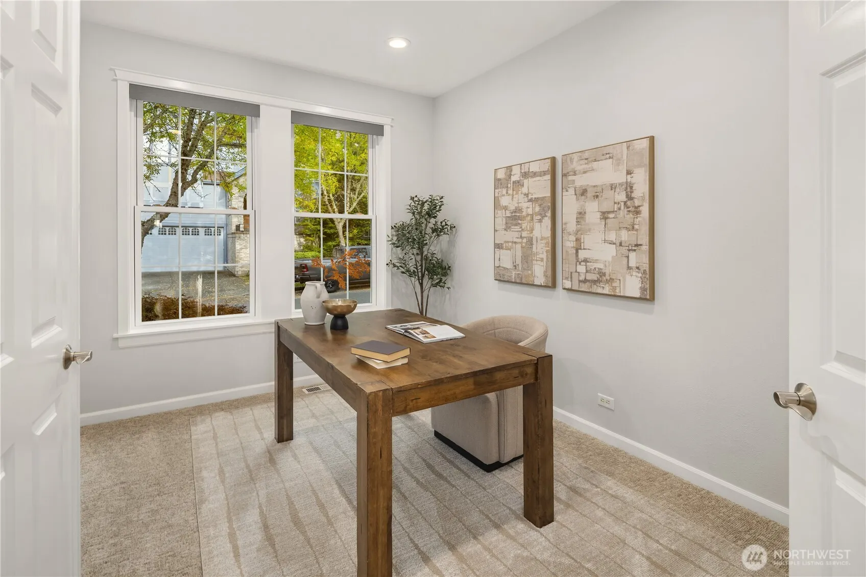 1565 24th Avenue NE, Issaquah, WA 98029