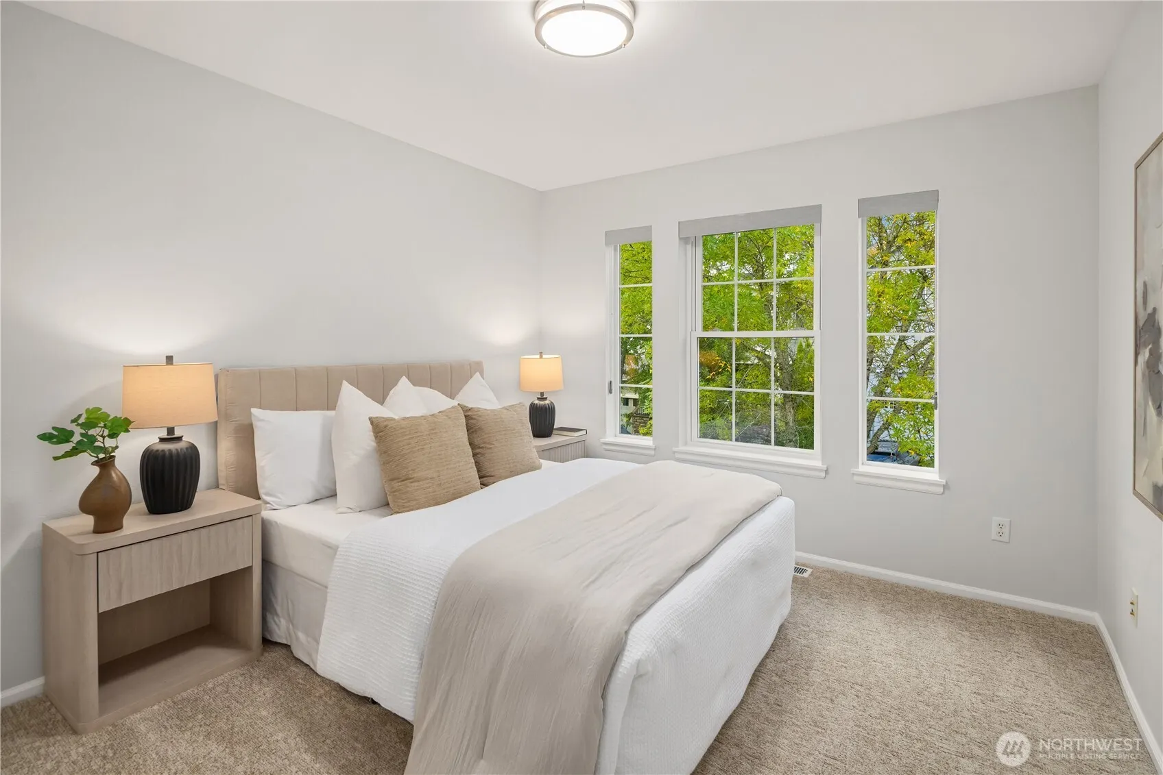 1565 24th Avenue NE, Issaquah, WA 98029