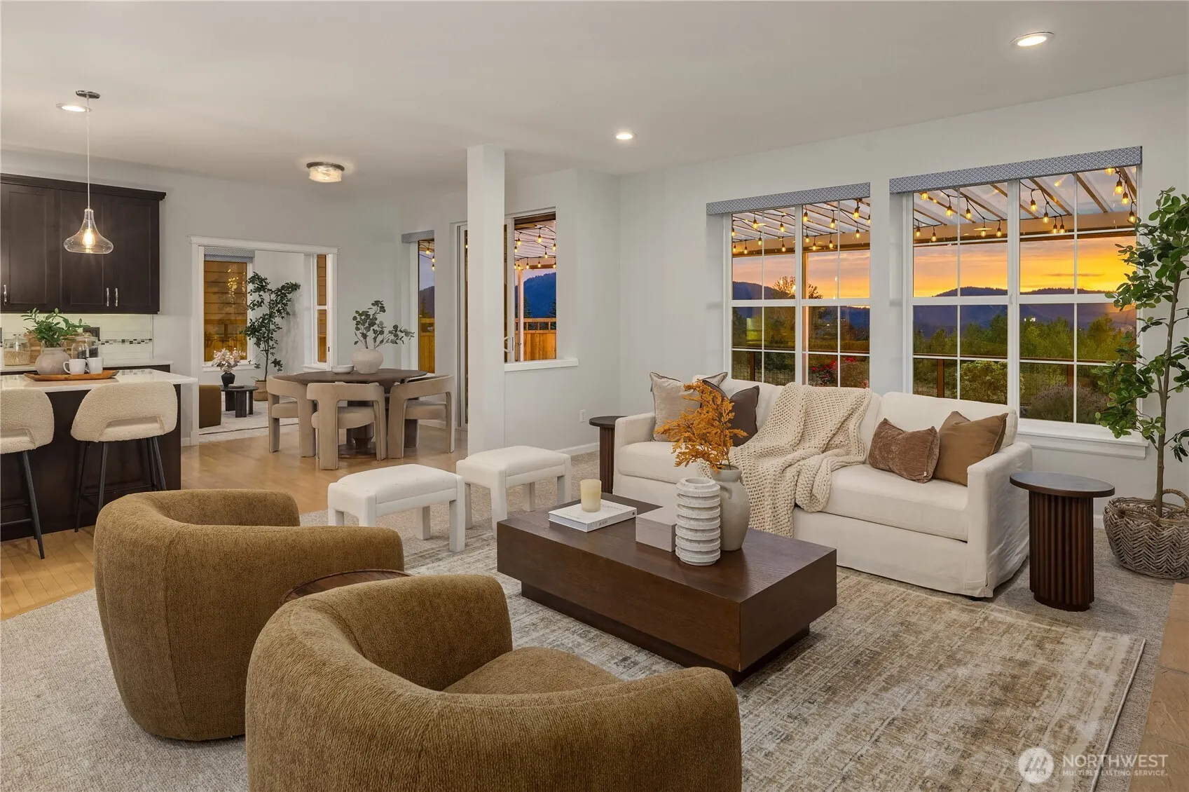 1565 24th Avenue NE, Issaquah, WA 98029