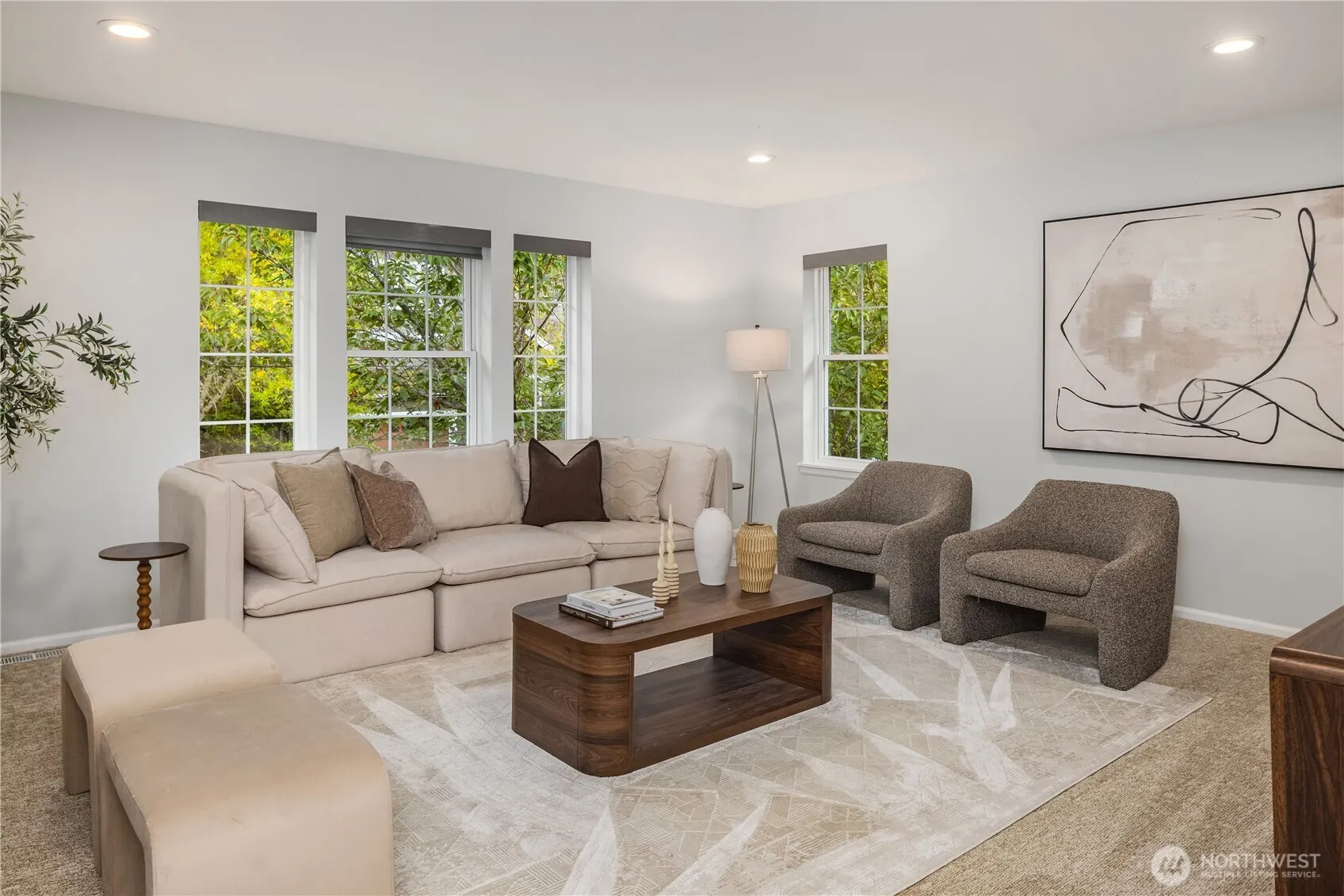 1565 24th Avenue NE, Issaquah, WA 98029