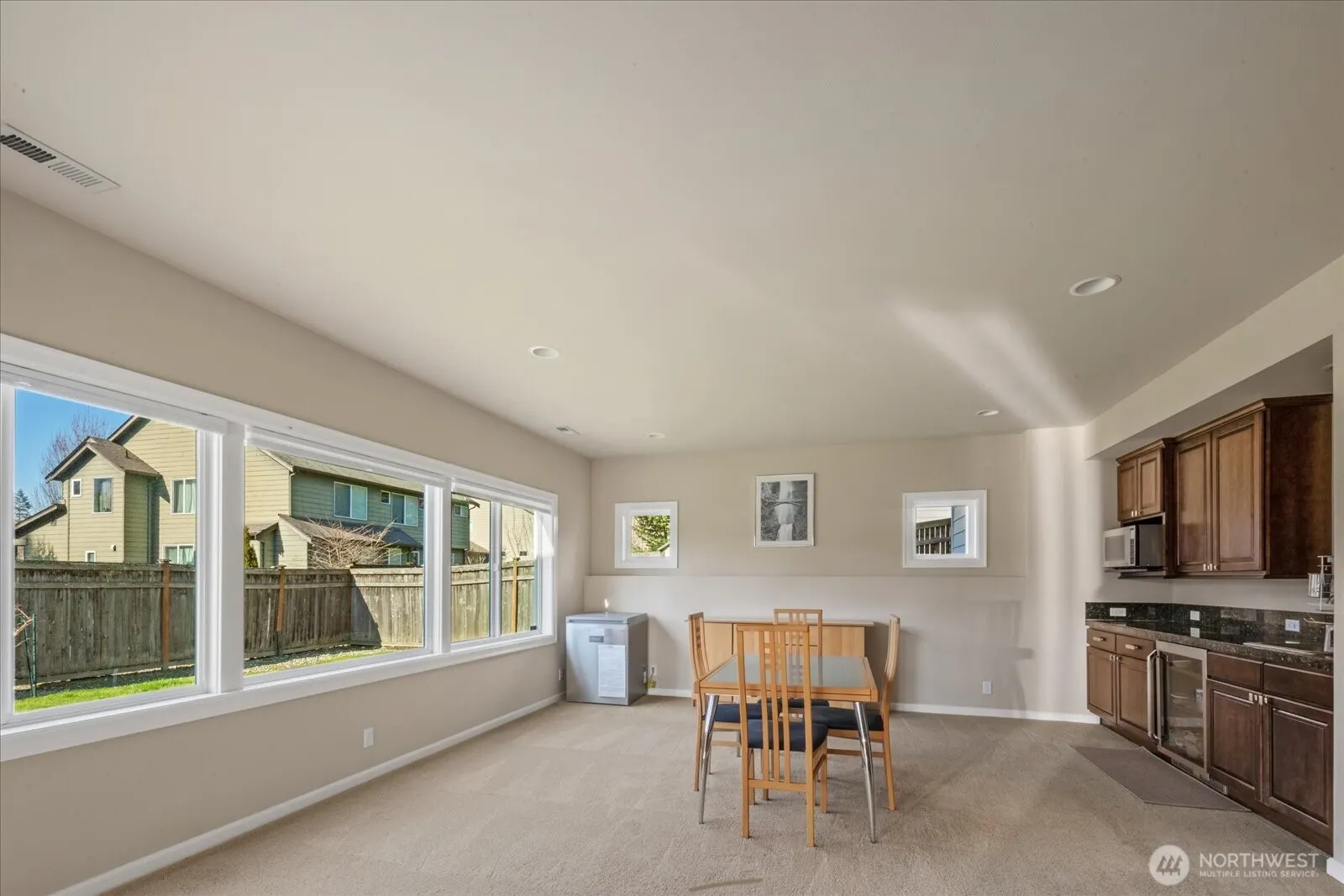 215 Ilwaco Place SE, Renton, WA 98059