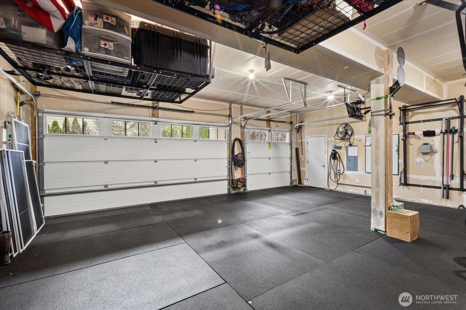 215 Ilwaco Place SE, Renton, WA 98059